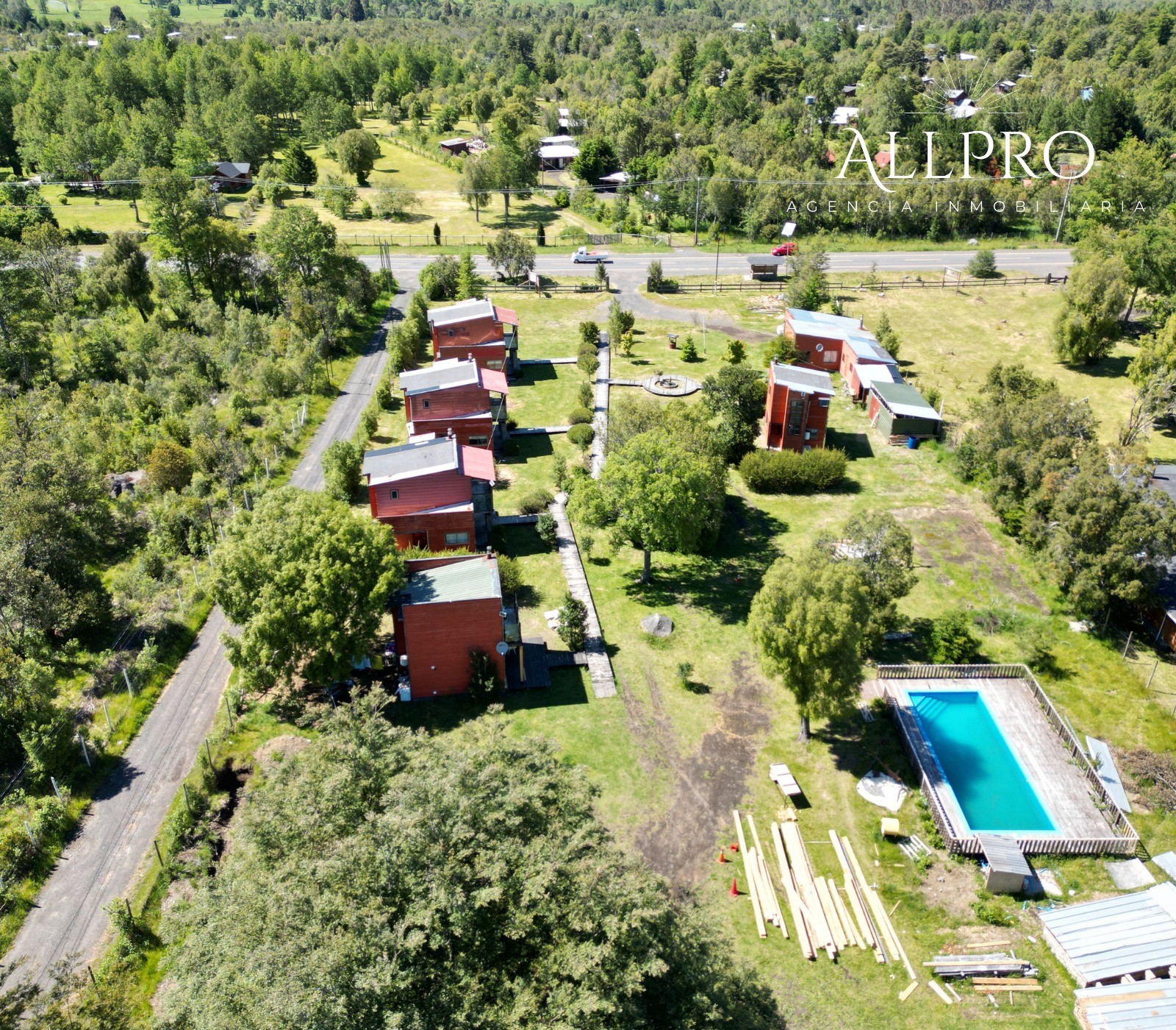 Gran oportunidad inversión! Cabañas en venta frente a Camino Pucón Caburgua